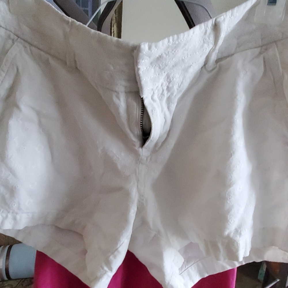 Nike racer back tank wwhite shorts - Picture 2 of 4